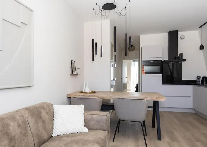 Center - Dashing Hoorn (North Holland)